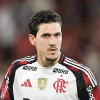 Pedro manda recado sobre saída de Filipe Luís no Flamengo