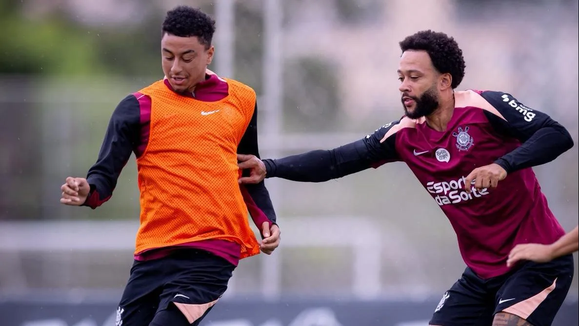 Jesse Lingard e Memphis Depay. Foto: Rodrigo Coca/Ag. Corinthians
