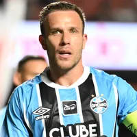 Arthur afirma desejo de ficar no Grêmio e explica bastidores com a Juventus