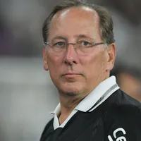 John Textor vê Botafogo brigando por títulos em 2026