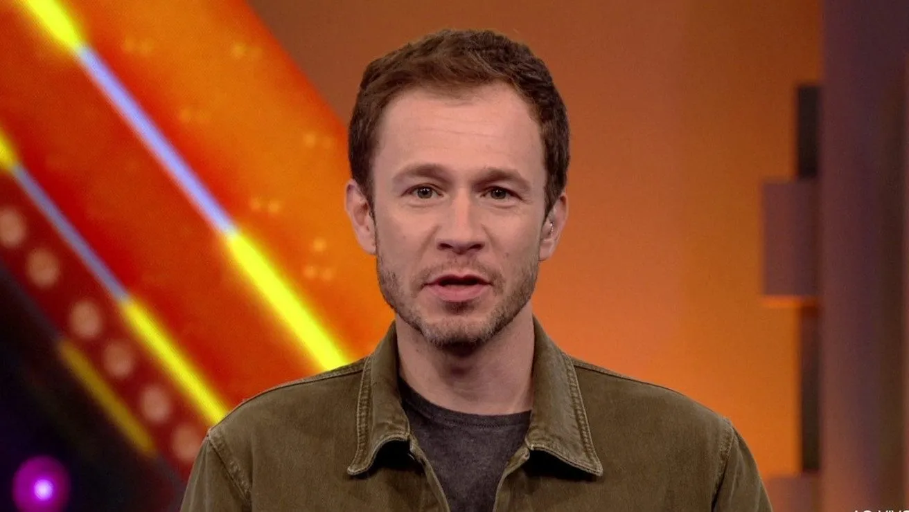 Tiago Leifert fez elogios - Foto: Reprodução/Globo.