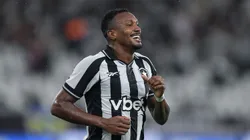 Edenílson tem início de destaque no Botafogo. Foto: Thiago Ribeiro/AGIF