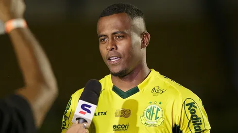 Atacante deu a sua opinião – Foto: Vinicius Silva/AGIF.
