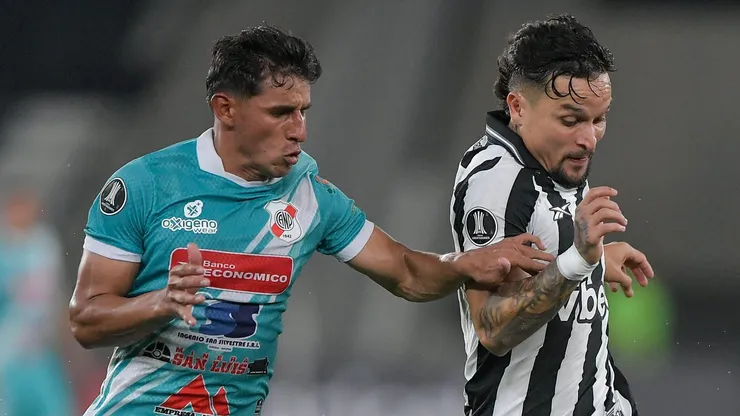 RJ - RIO DE JANEIRO - 25/02/2026 - COPA LIBERTADORES 2026, BOTAFOGO X NACIONAL POTOSI - Artur jogador do Botafogo durante partida contra o Nacional Potosi no estadio Engenhao pelo campeonato Copa Libertadores 2026. Foto: Thiago Ribeiro/AGIF