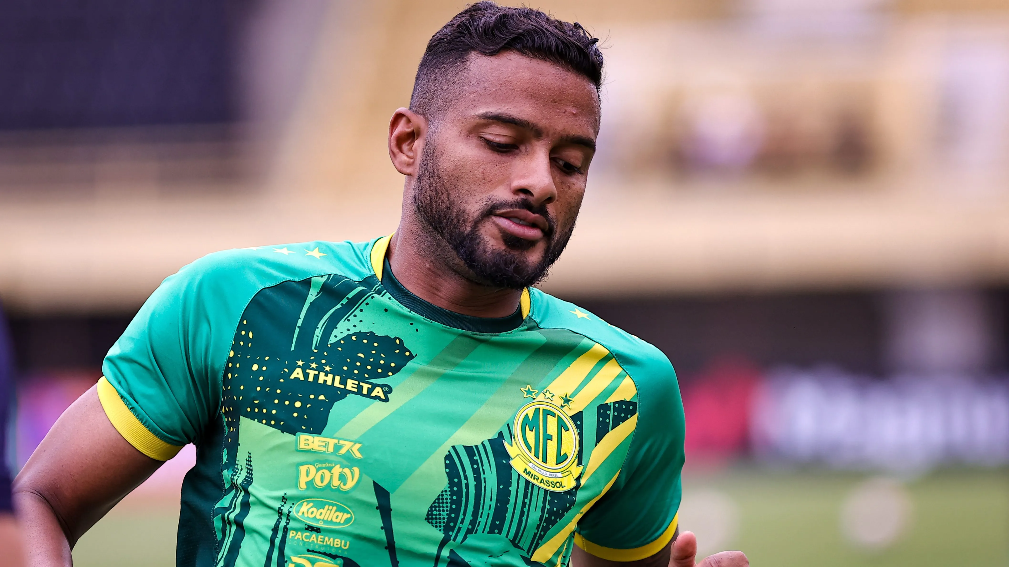 SP – SAO BERNARDO DO CAMPO – 24/01/2026 – PAULISTA 2026, SAO BERNARDO X MIRASSOL –   Reinaldo jogador do Mirassol durante aquecimento antes da partida contra o Sao Bernardo no estadio Primeiro de Maio pelo campeonato Paulista 2026. Foto: Fabio Giannelli/AGIF
