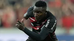 Atacante tem o futuro incerto - Foto: Hedeson Alves/AGIF.