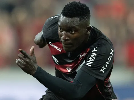 Flamengo monitora situação de Viveros, do Athletico-PR