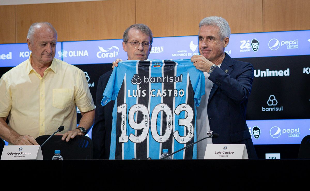 90 dias de gestão: mudanças, ajustes e título marcam início do trabalho de Odorico Roman no Grêmio