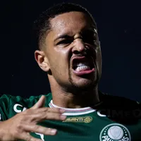 Vitor Roque agradece ao Palmeiras por momento vivenciado