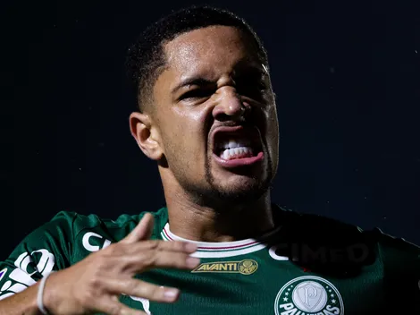 Vitor Roque agradece ao Palmeiras por momento vivenciado
