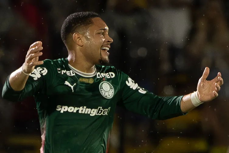 VITOR ROQUE jogador do Palmeiras durante partida contra o Novorizontino no estadio Jorge Ismael de Biasi pelo campeonato Paulista 2026. Foto: Joisel Amaral/AGIF