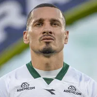 Maicon sai do clubismo e rasga elogios ao Corinthians