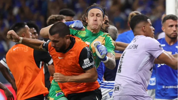 Pancadaria generalizada em Cruzeiro x Atlético-MG