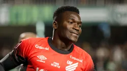 Kevin Viveros, atacante colombiano do Athletico-PR