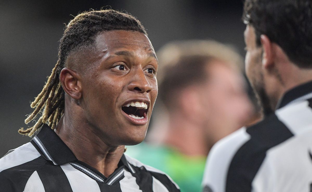 Danilo, do Botafogo, lidera 7 destaques dos Estaduais na pré-lista de Ancelotti na Seleção Brasileira