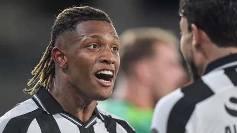 Danilo, do Botafogo, é um possível nome para substituir o lesionado Bruno Guimarães na Seleção Brasileira na Data FIFA
