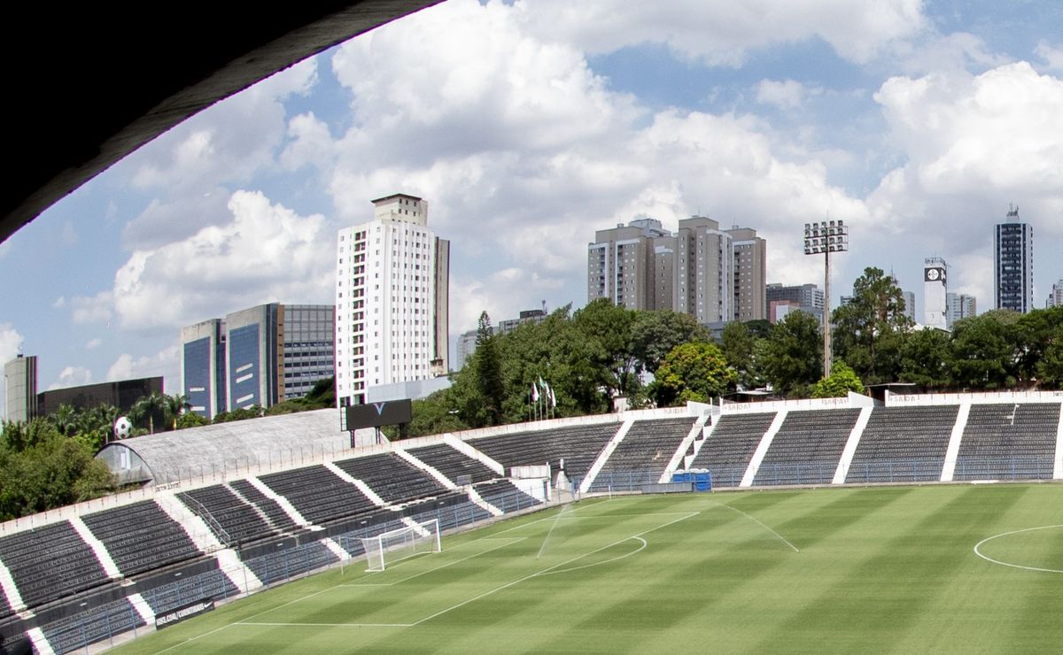 Corinthians testa nova iluminação da Fazendinha após investimento superior a R$ 400 mil