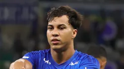 Kaio Jorge jogador do Cruzeiro comemora seu gol durante partida contra o Pouso Alegre no estadio Mineirao pelo campeonato Mineiro 2026. Foto: Gilson Lobo/AGIF
