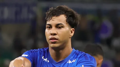 Kaio Jorge jogador do Cruzeiro comemora seu gol durante partida contra o Pouso Alegre no estadio Mineirao pelo campeonato Mineiro 2026. Foto: Gilson Lobo/AGIF
