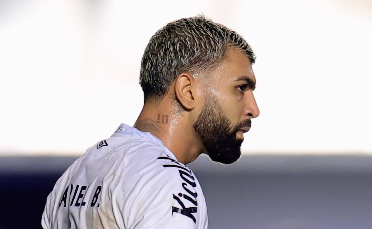Atuação de Gabigol em Mirassol x Santos causa revolta da torcida santista: “Cemitério de jogada”