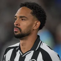 Vitinho é lembrado como 'vilão' contra o Barcelona