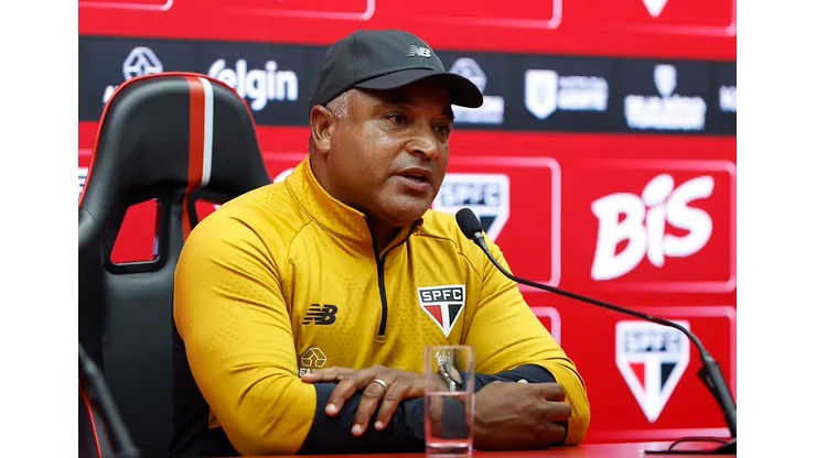 Roger Machado durante sua apresentação no São Paulo. Foto: Rubens Chiri/São Paulo FC