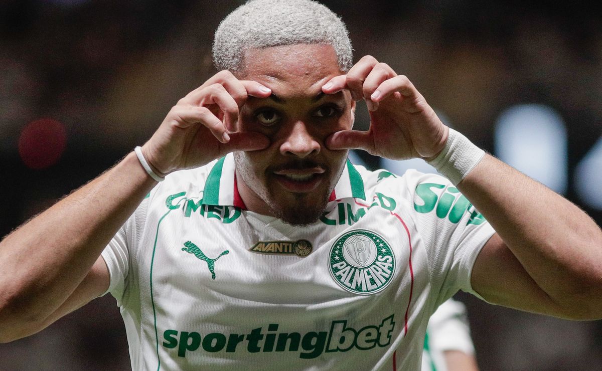 Palmeiras topa vender Vitor Roque após a Copa do Mundo e pede R$ 300 milhões pelo atacante