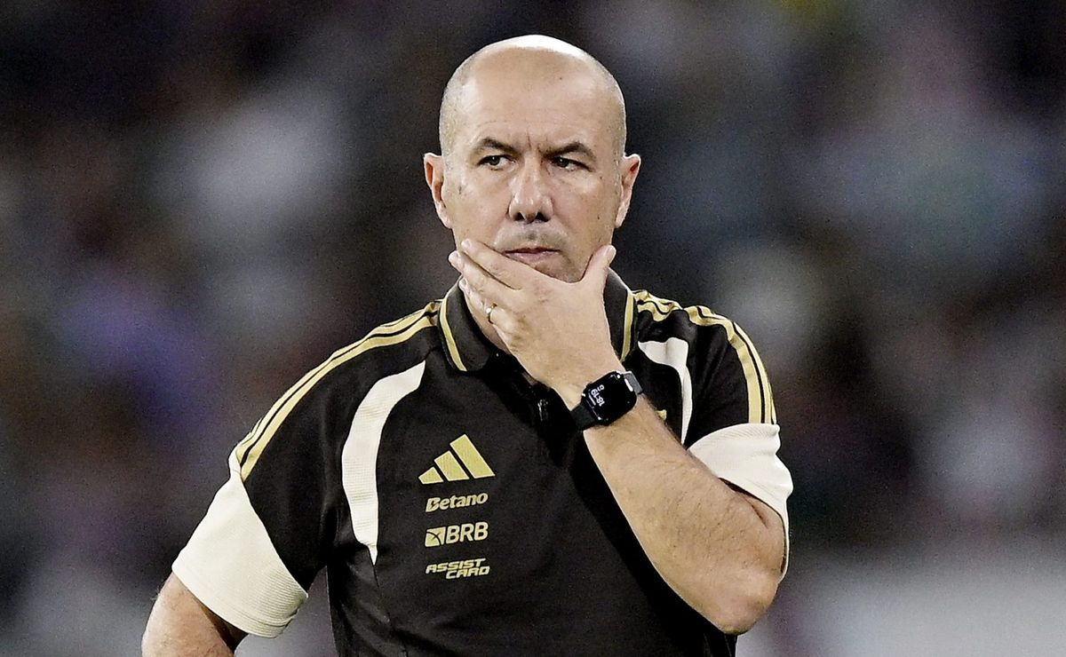 Leonardo Jardim recupera futebol de atacantes e Flamengo engrena no Campeonato Brasileiro