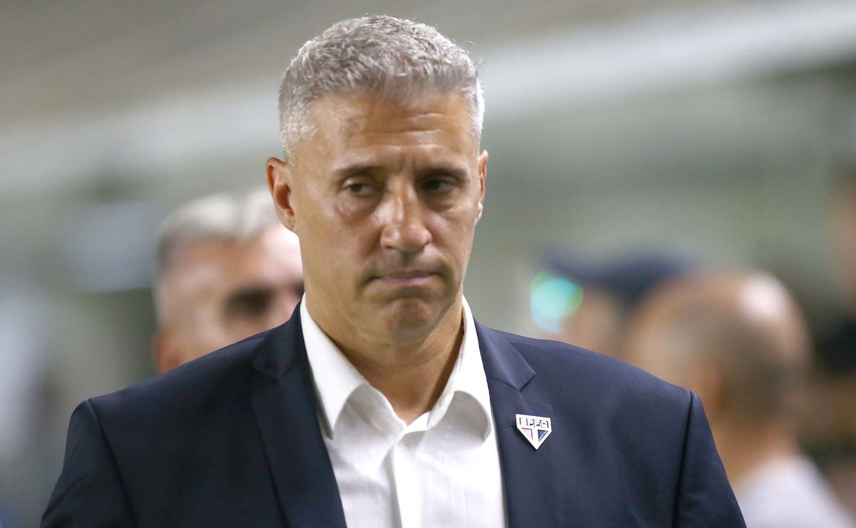 Crespo no lugar de Vojvoda para ser o novo treinador do Santos tem apoio da torcida nas redes sociais