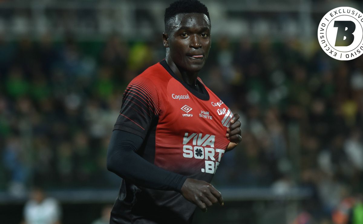 Flamengo não procurou Kevin Viveros; atacante é apenas monitorado pelo scout