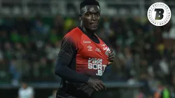 SC - CHAPECO - 16/09/2025 - BRASILEIRO B 2025, CHAPECOENSE X ATHLETICO-PR - Viveros jogador do Athletico-PR comemora gol marcado de penalti em decisao durante partida contra o Chapecoense no estadio Arena Conda pelo campeonato Brasileiro B 2025. Foto: Renato Padilha/AGIF