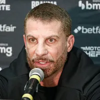 Diretoria do Vasco quer que investidor assuma dívida milionária