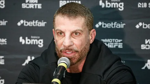 Pedrinho presidente do Vasco durante coletiva de imprensa 
