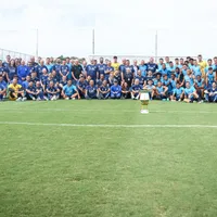 Gesto de Luís Castro marca reapresentação do Grêmio