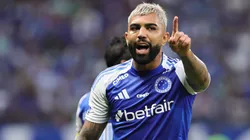 Gabigol em ação com a camisa do Cruzeiro em 2025.
