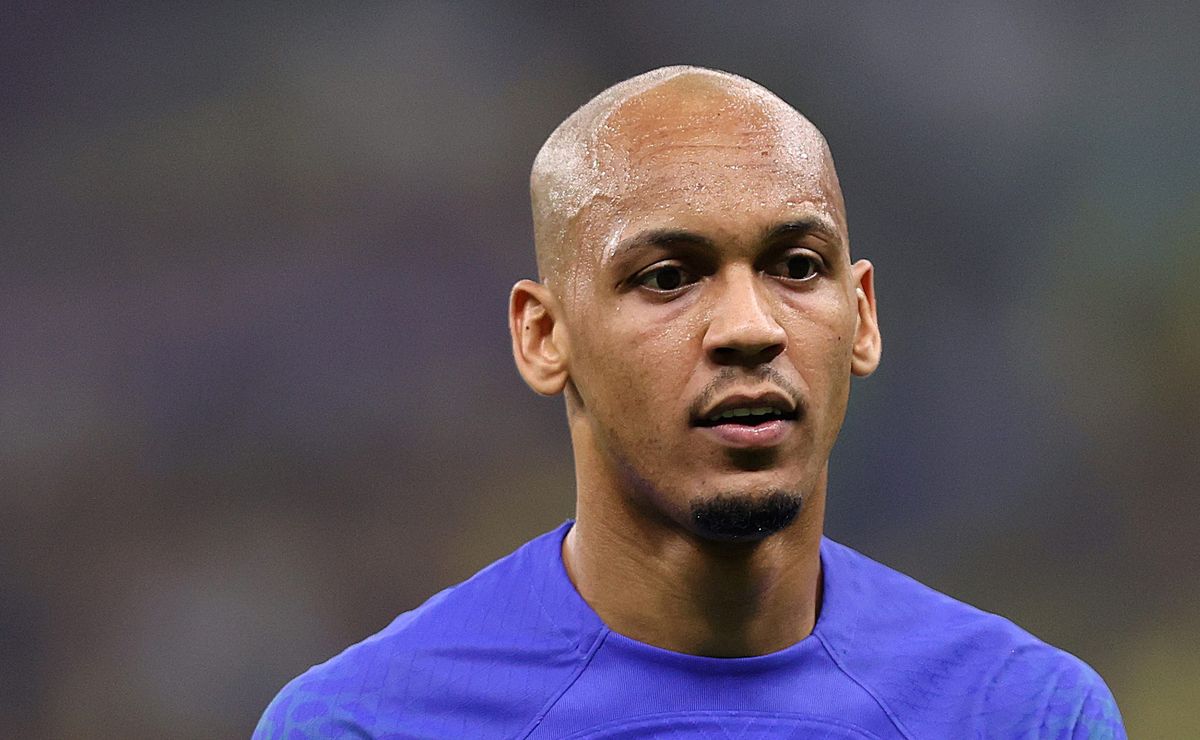 Palmeiras faz oferta por Fabinho e aguarda definição do volante; Nino é outro alvo na próxima janela