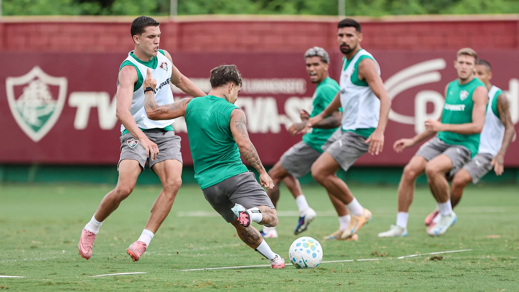 Elenco do Time de Guerreiros em treino para encarar o Remo – FOTOS: LUCAS MERÇON / FLUMINENSE F.C.