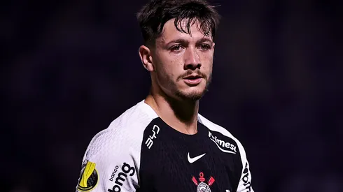 Meio-campista deu a sua opinião – Foto: Fabio Giannelli/AGIF.
