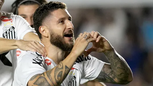 Volante tem o futuro incerto – Foto: Mauricio De Souza/AGIF.
