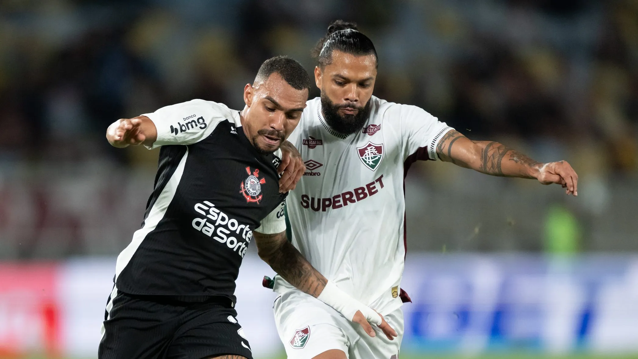 Corinthians está de olho em Otávio - Foto: Jorge Rodrigues/AGIF.