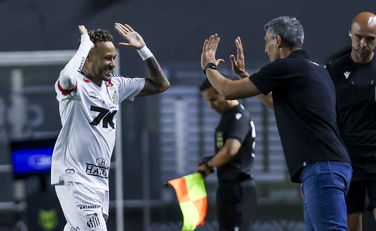 Vojvoda, técnico do Santos, destaca postura de Neymar e nega lesão: “Ele fala muito comigo”