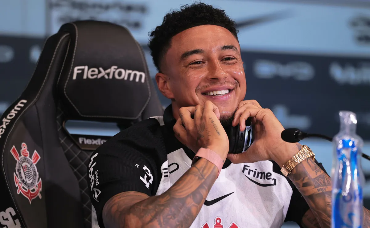 Lingard encanta bastidores do Corinthians, pode ser titular e já se prepara para clássico contra o Fluminense
