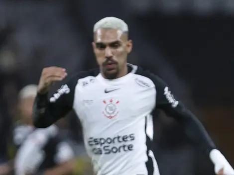 Torcida critica Matheusinho no Corinthians