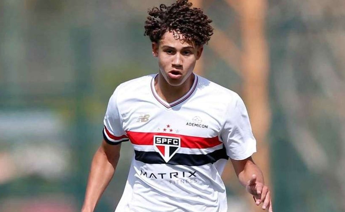 Destaque da base do São Paulo, meia Gustavo Zabarelli entra na mira de Barcelona, Milan e Porto