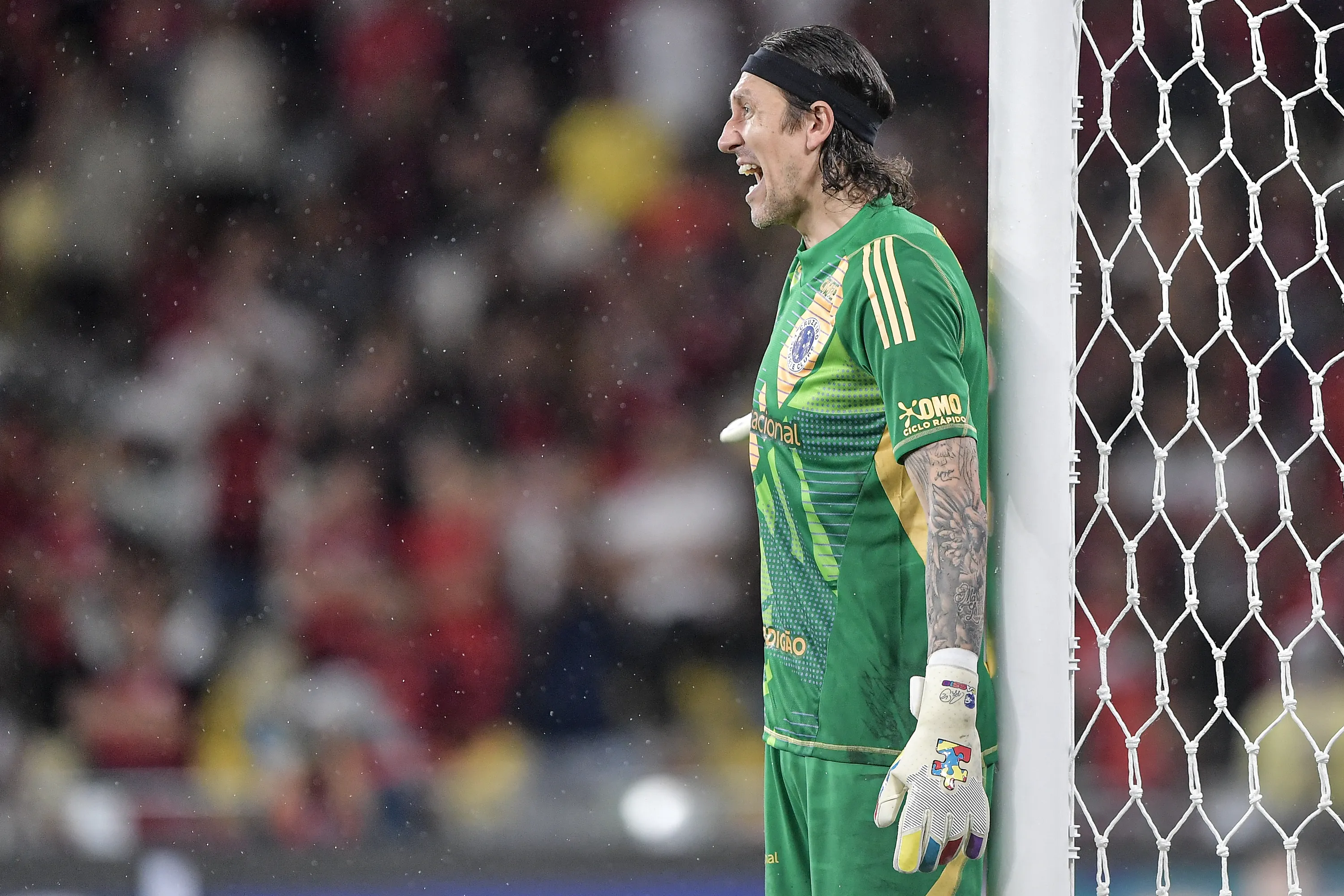 Cassio goleiro do Cruzeiro durante partida contra o Flamengo no estadio Maracana pelo campeonato Brasileiro A 2026. Foto: Thiago Ribeiro/AGIF