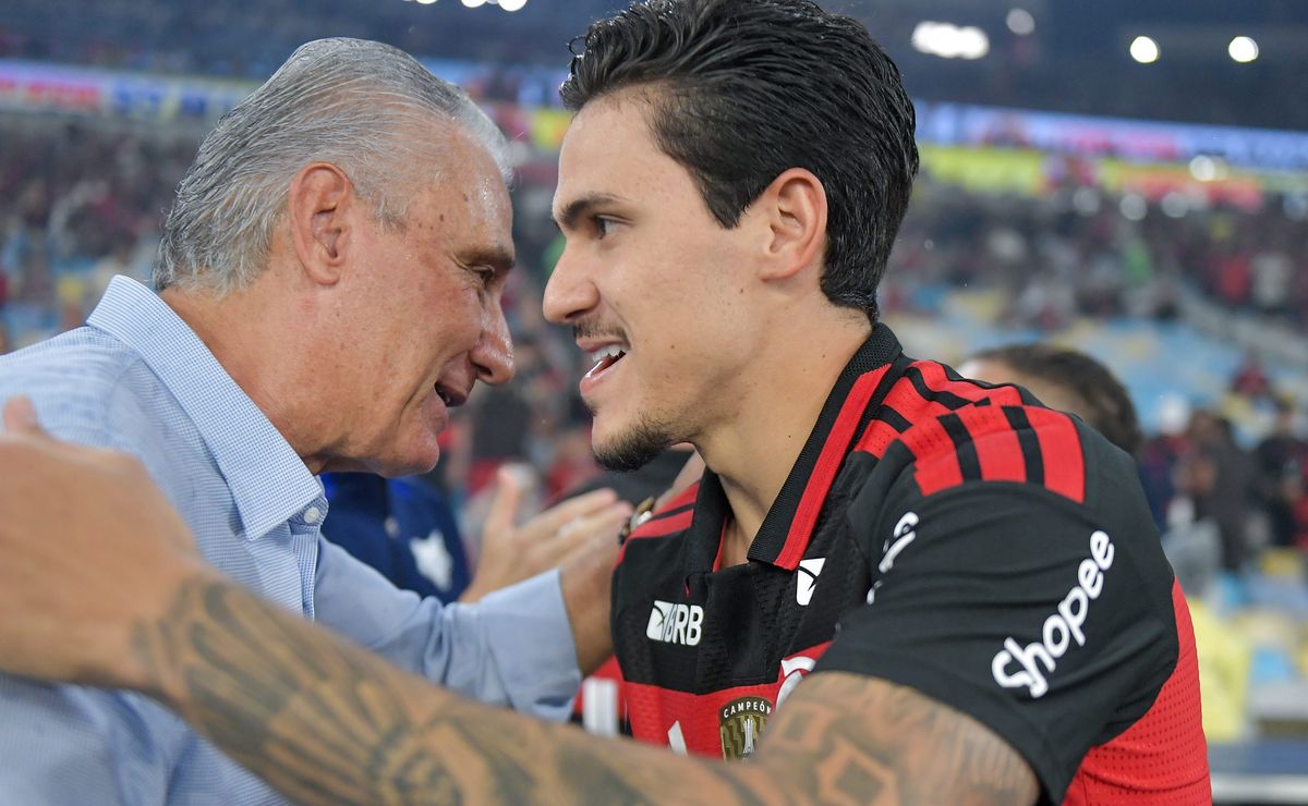 Cruzeiro é competitivo contra o Flamengo, mas estratégia de Tite não evita derrota no Maracanã