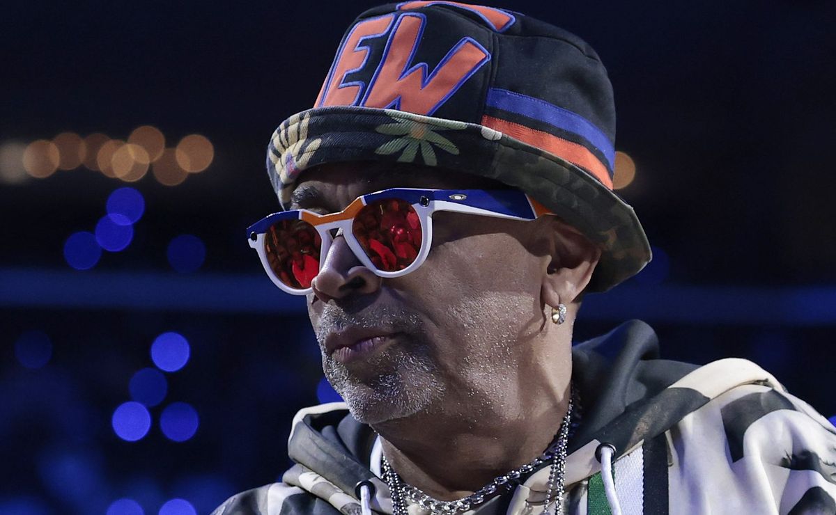 Sob olhar de Spike Lee, Corinthians perde para o Coritiba na Neo Química Arena pelo Brasileirão