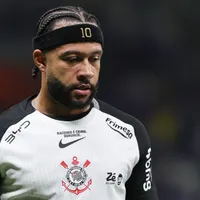 Memphis Depay sofre com críticas pesadas após Corinthians x Coritiba e é alvo da Fiel