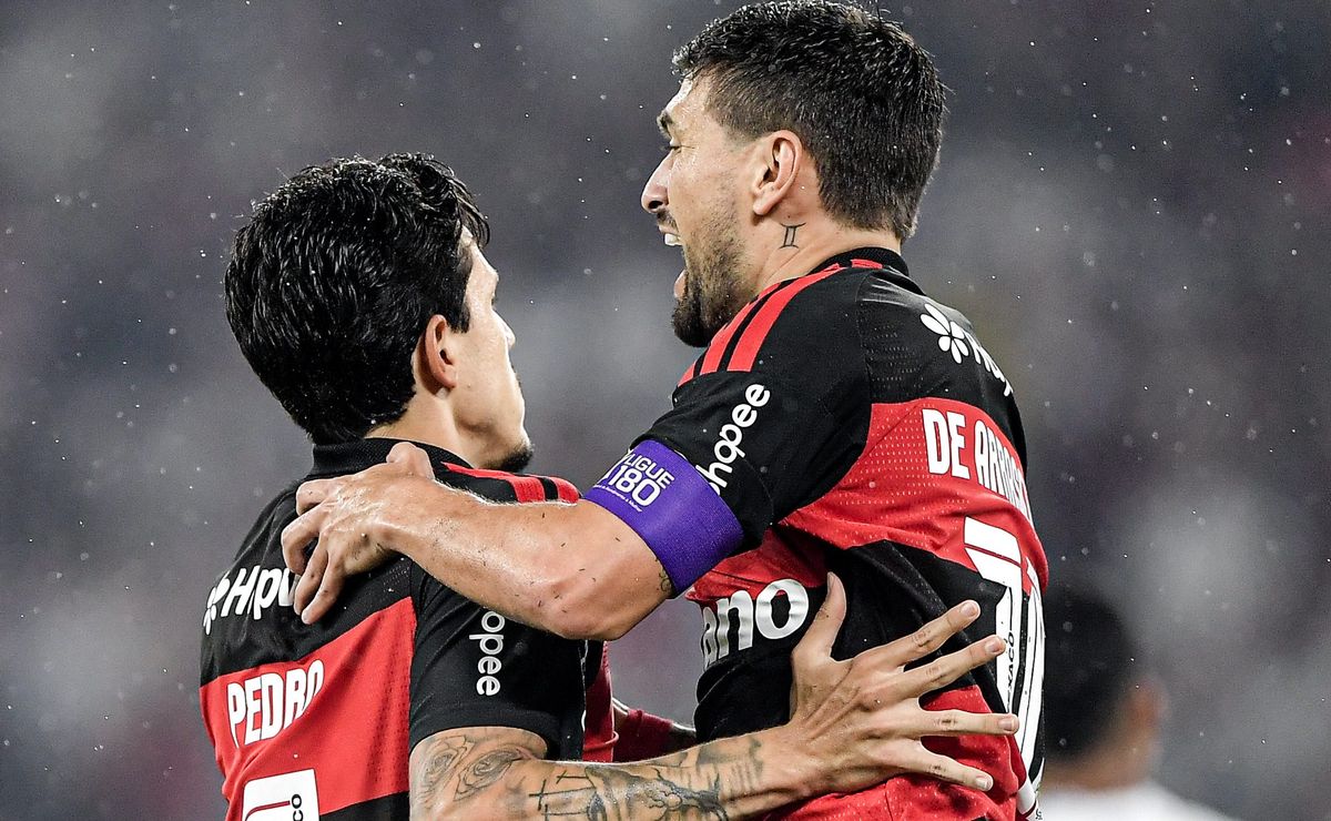 Leonardo Jardim vai na contramão de Filipe Luís sobre Pedro e Arrascaeta no Flamengo: “Devem jogar juntos”