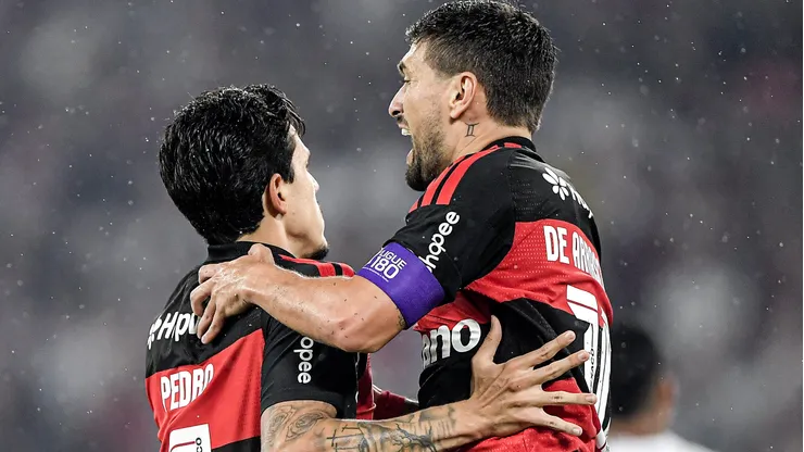 Pedro e Arrascaeta se destacam em vitória do Flamengo sobre o Cruzeiro